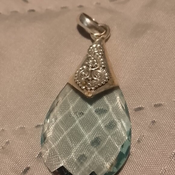 Swiss Blue Topaz Pendant (NWOT) - Picture 3 of 3